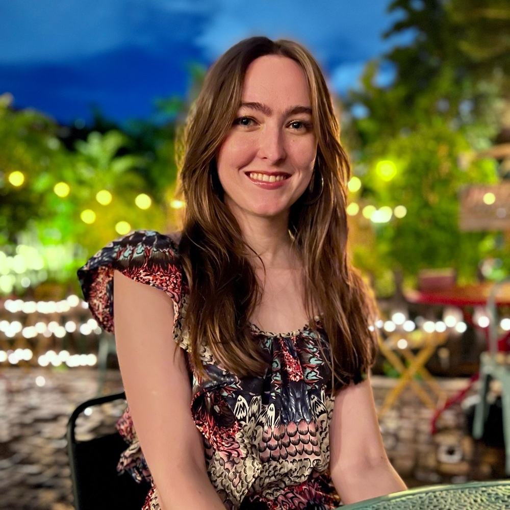 Meet your Posher, Danielle